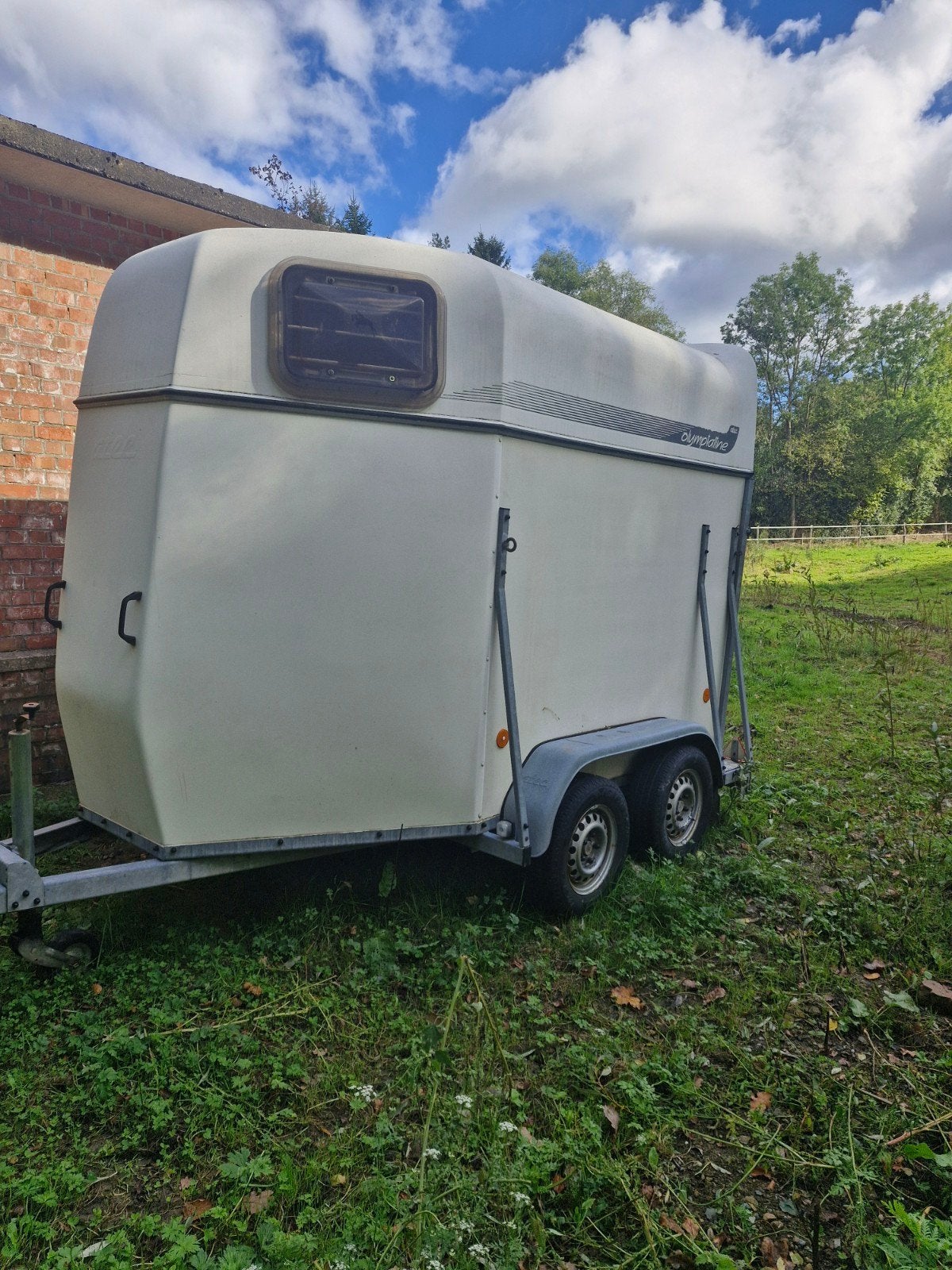 van 2 chevaux  Atec, Animaux & Accessoires, Enlèvement