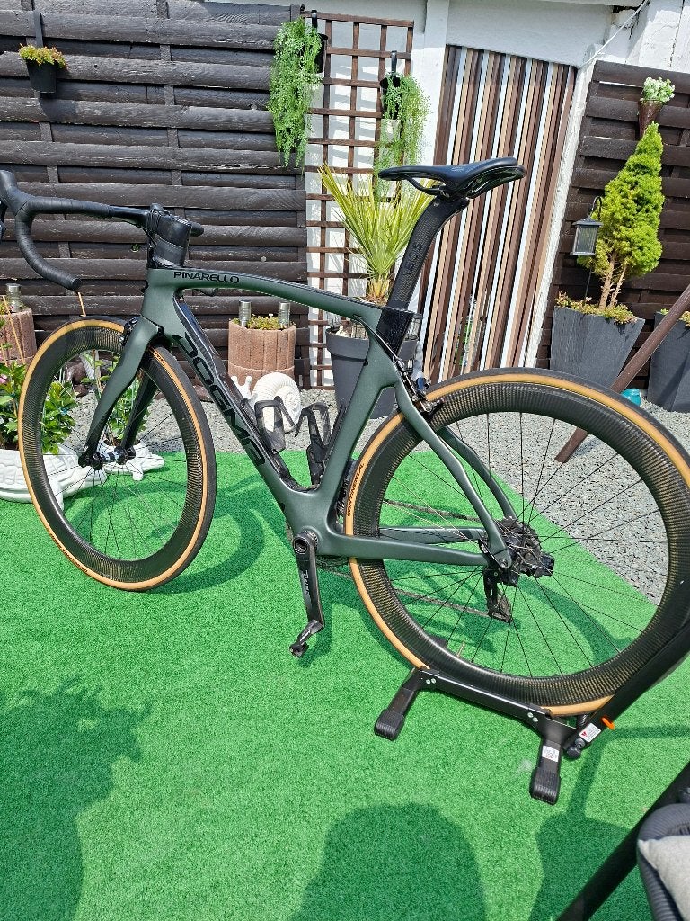 Pinarello dogma F12, Frein sur jante, Enlèvement, Utilisé, Hommes