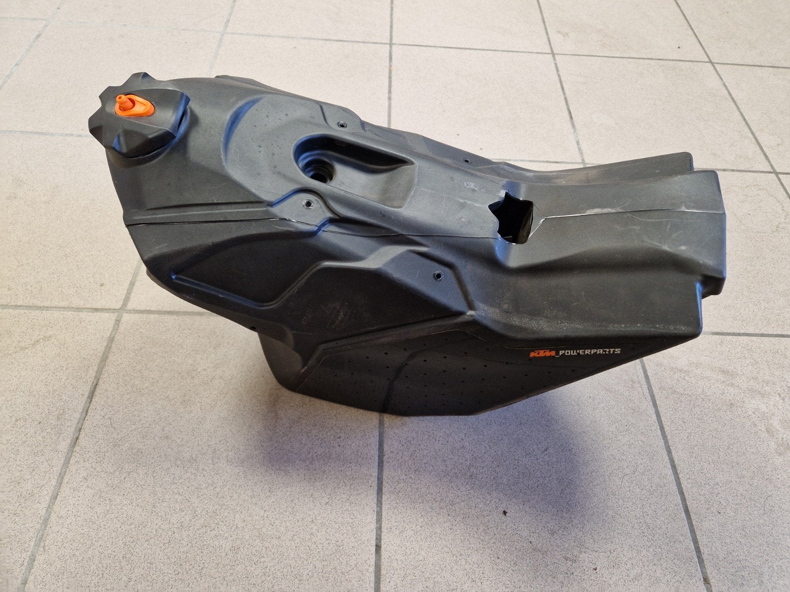 Ktm tank 9,5 liter sx-exc 2007-2011, Ophalen of Verzenden, Zo goed als nieuw