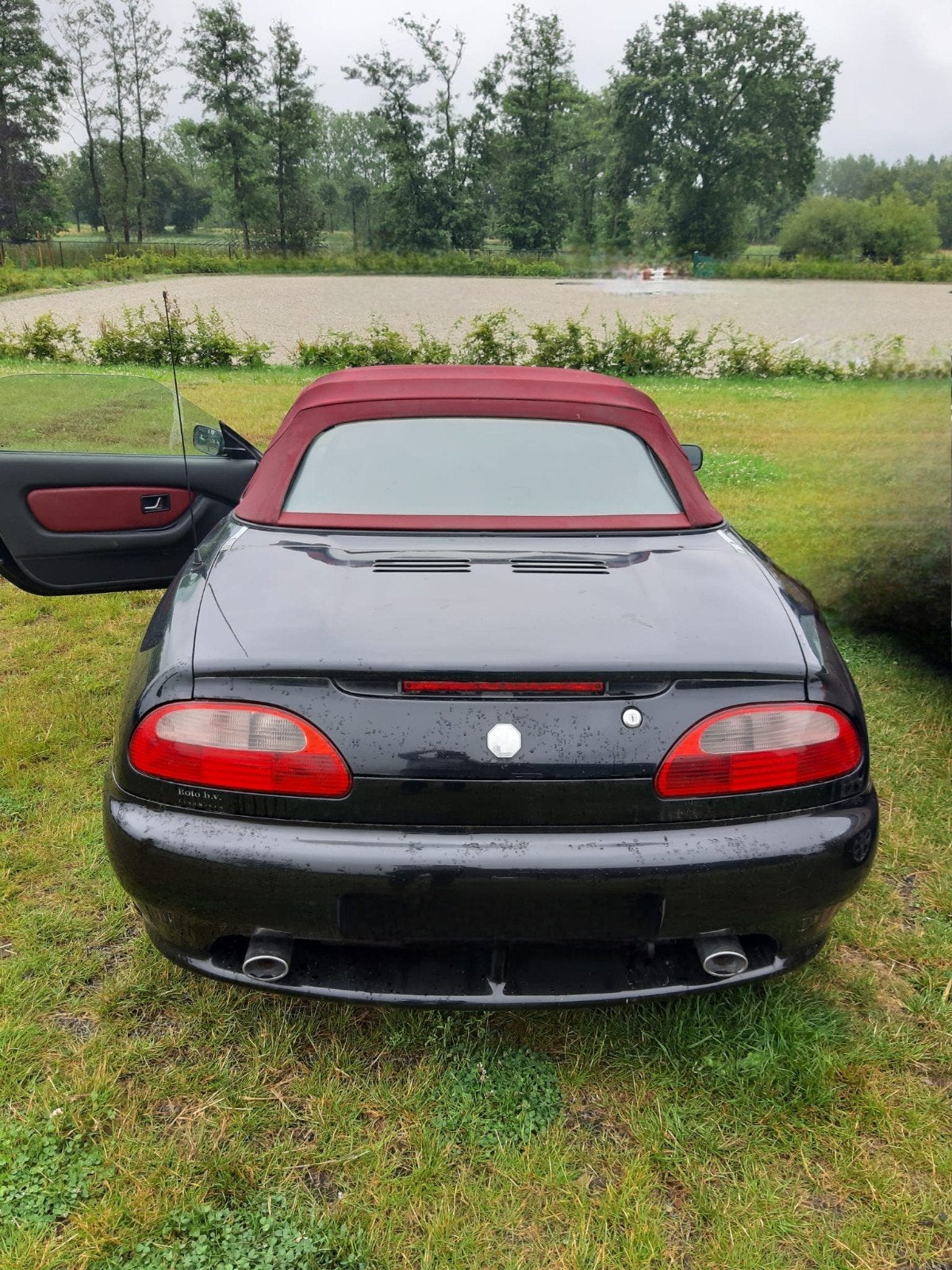 MG F Cabrio 1991 met hardtop, Auto's, MG, Achterwielaandrijving, 4 cilinders, Cabriolet, Zwart