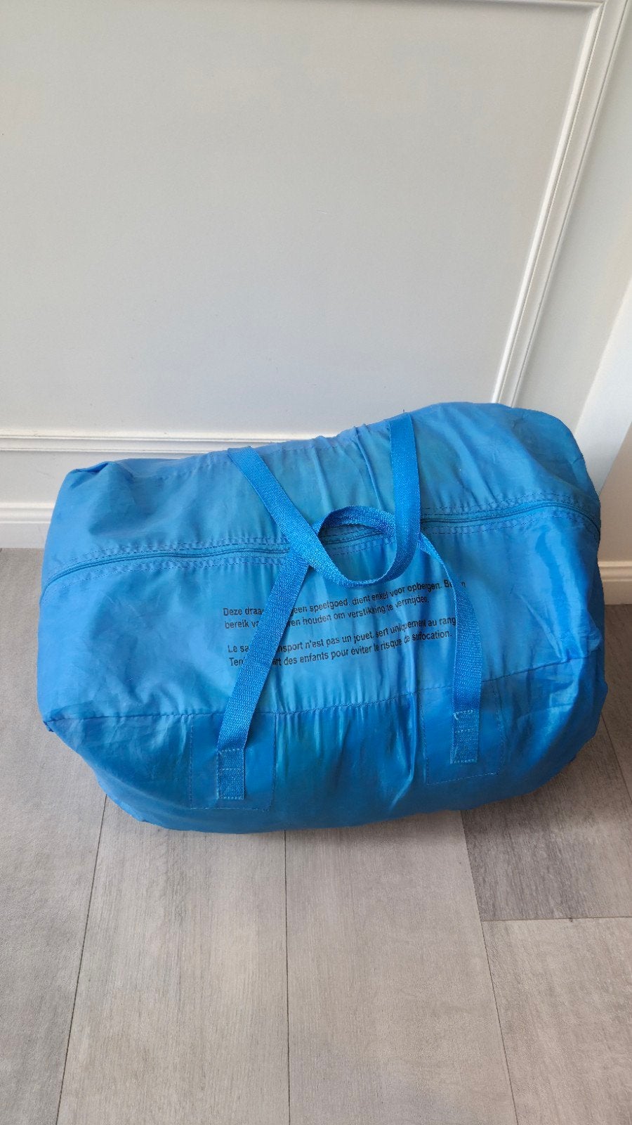 château gonflable +ou- 2m40 sur 2m40, Enfants & Bébés, Enlèvement