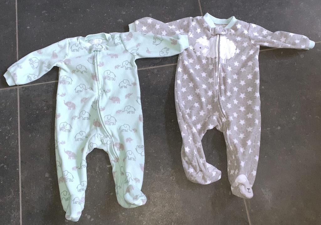 Baby setje 2 pyjama's Simple Joys Carter's 3-6M, Enfants & Bébés, Enlèvement ou Envoi, Neuf, Garçon ou Fille, Vêtements de nuit ou Sous-vêtements