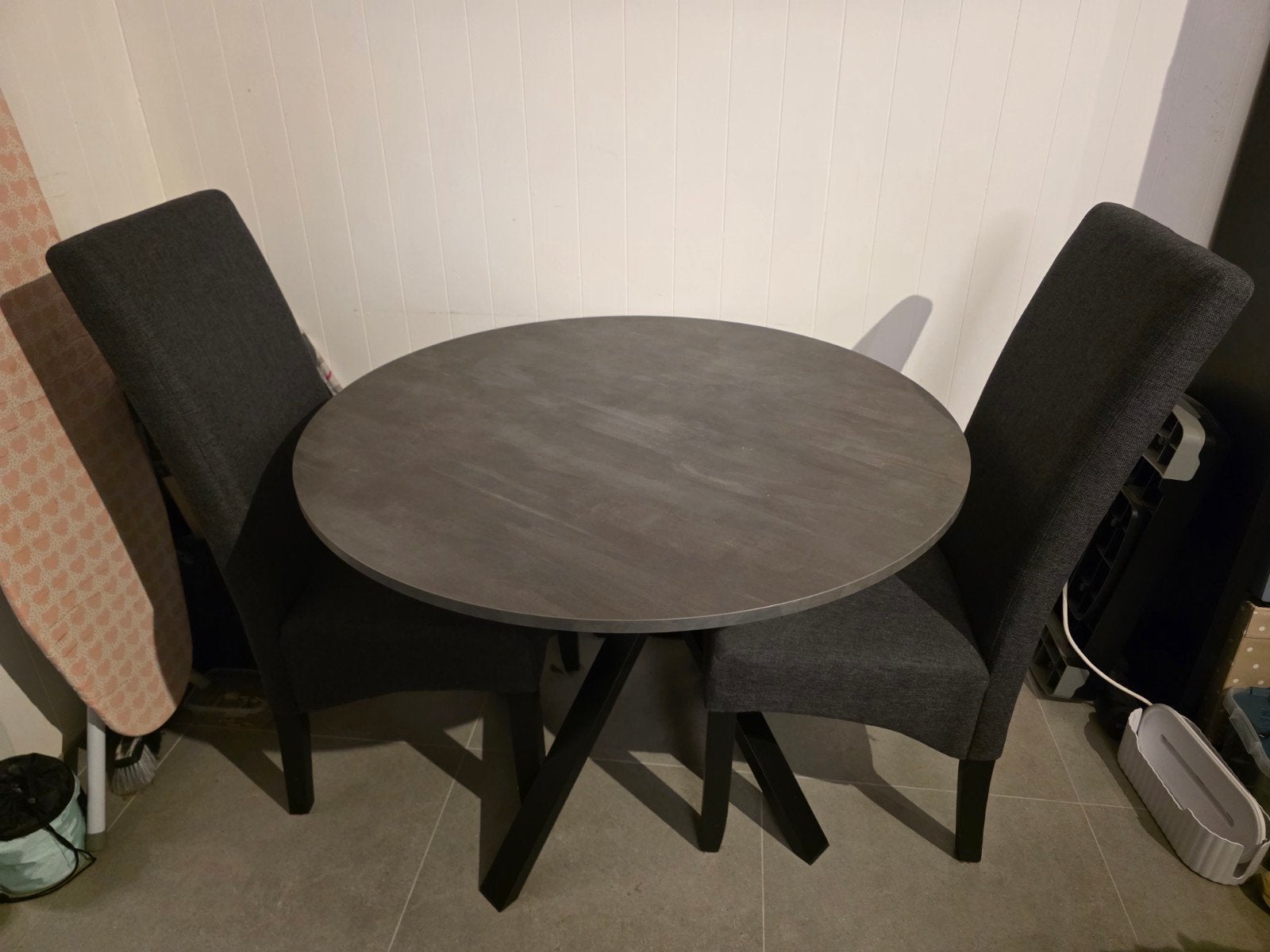 tafel + 2 stoelen, Enlèvement