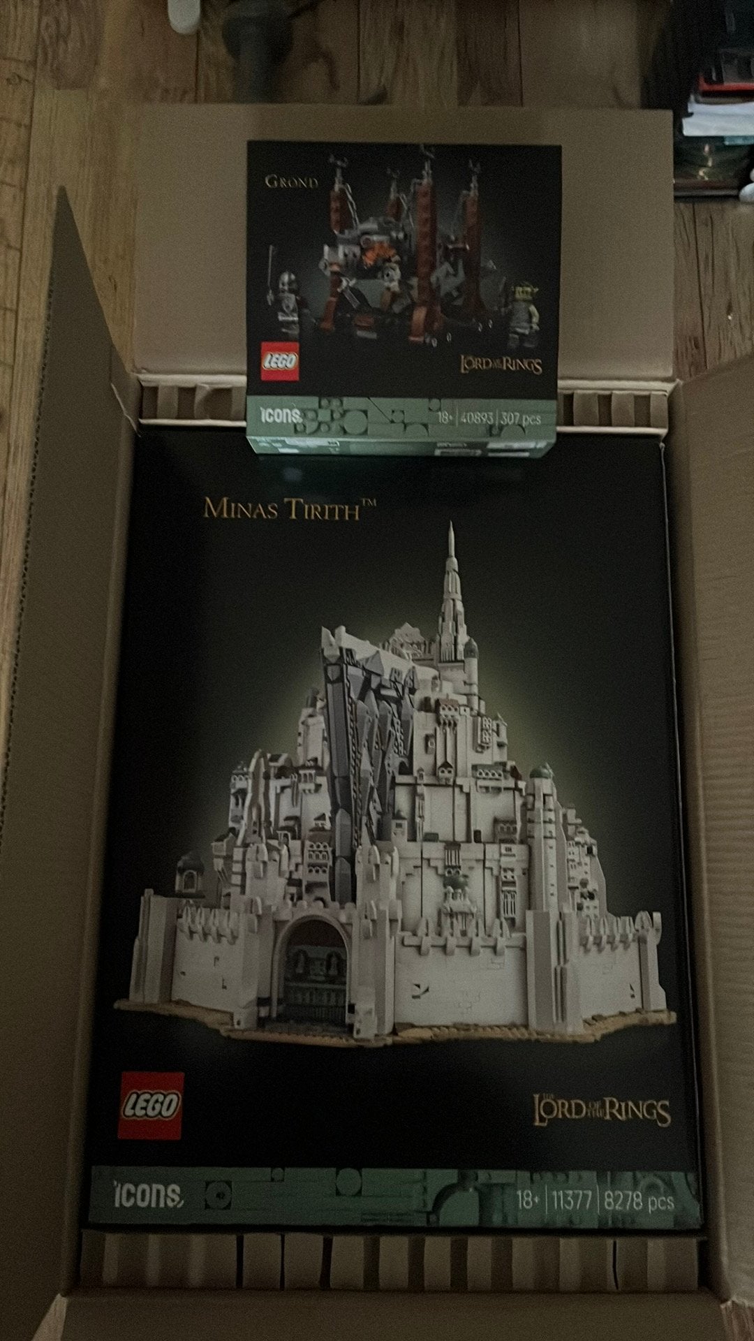 Lego icons 11377 minas tirith met gwp, Kinderen en Baby's, Speelgoed | Duplo en Lego, Ophalen, Compleet, Overige thema's, Lego