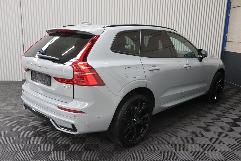 Volvo XC 60 T6 Recharge Plug-in Hybride AWD Plus Dark ACC B, 0 kg, Argent ou Gris, Euro 6, Détection des panneaux routiers