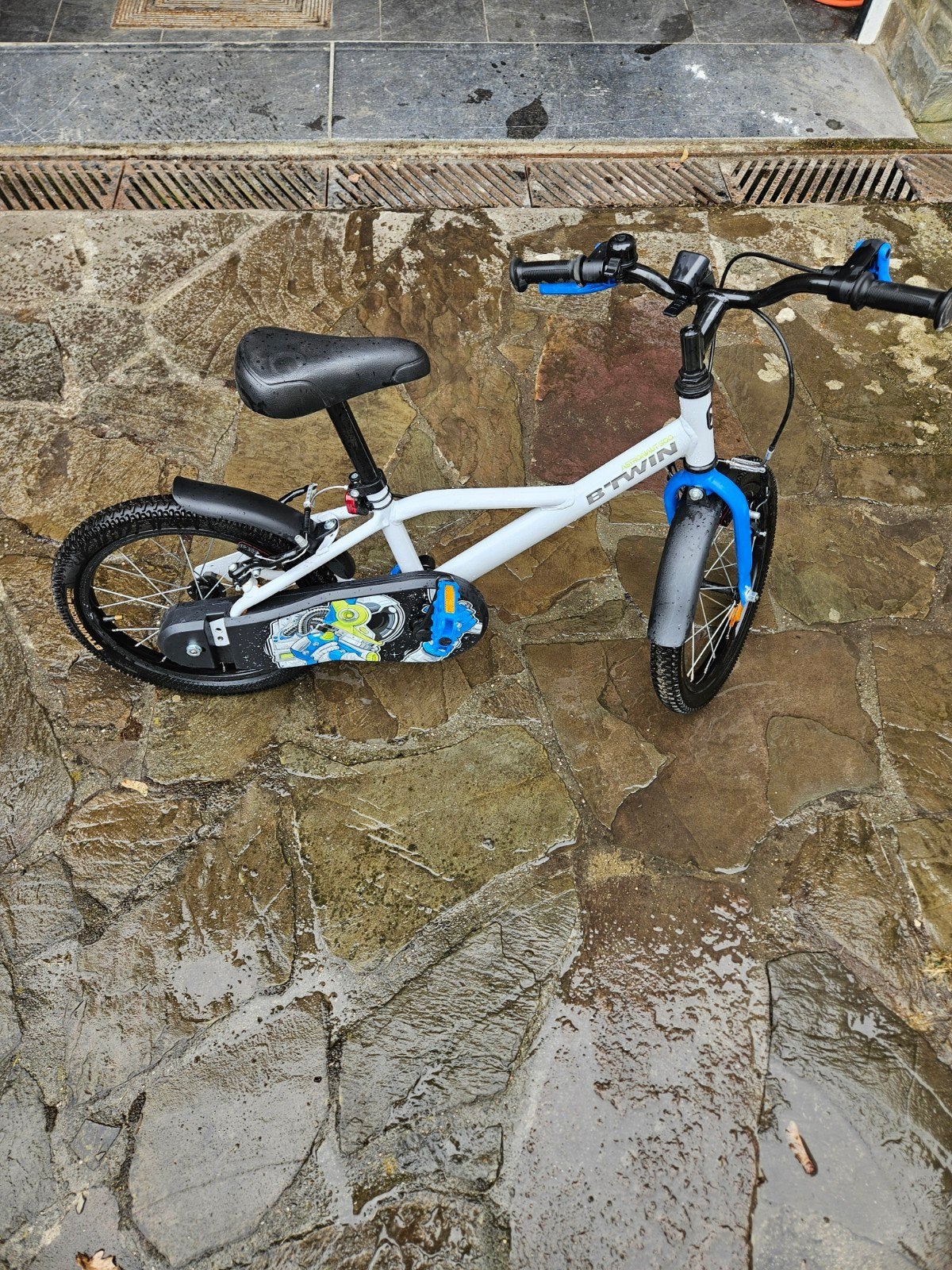 Vélo enfant 16 pouces comme neuf., Enlèvement
