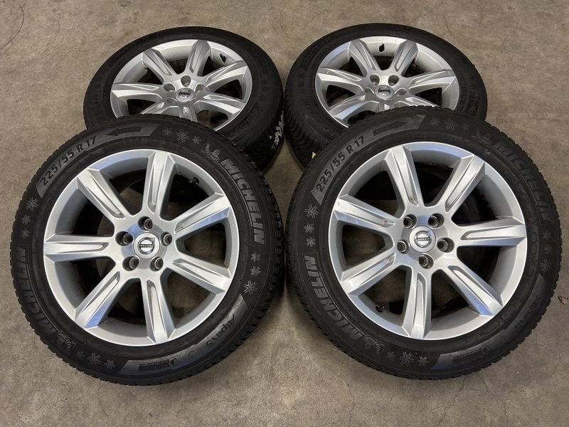 17 inch originele velgen + winterbanden Volvo V90 31362838, Pneus et Jantes, Pneus hiver, -, 17 pouces