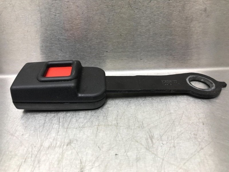 BOUCLE DE CEINTURE ARRIÈRE DROIT Toyota Verso, Utilisé, Toyota