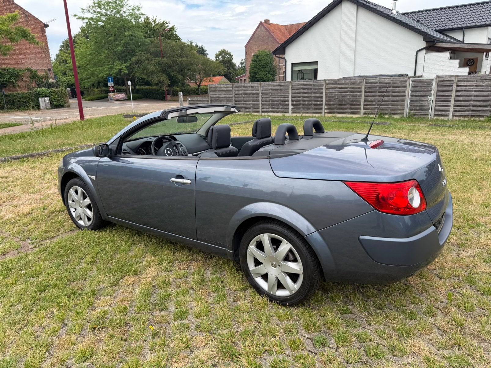 Renault Megane 2.0 benzine Cabrio 153.000km 2009 met keuring, Autos, Renault, Entreprise, Mégane, Airbags, Air conditionné, Alarme