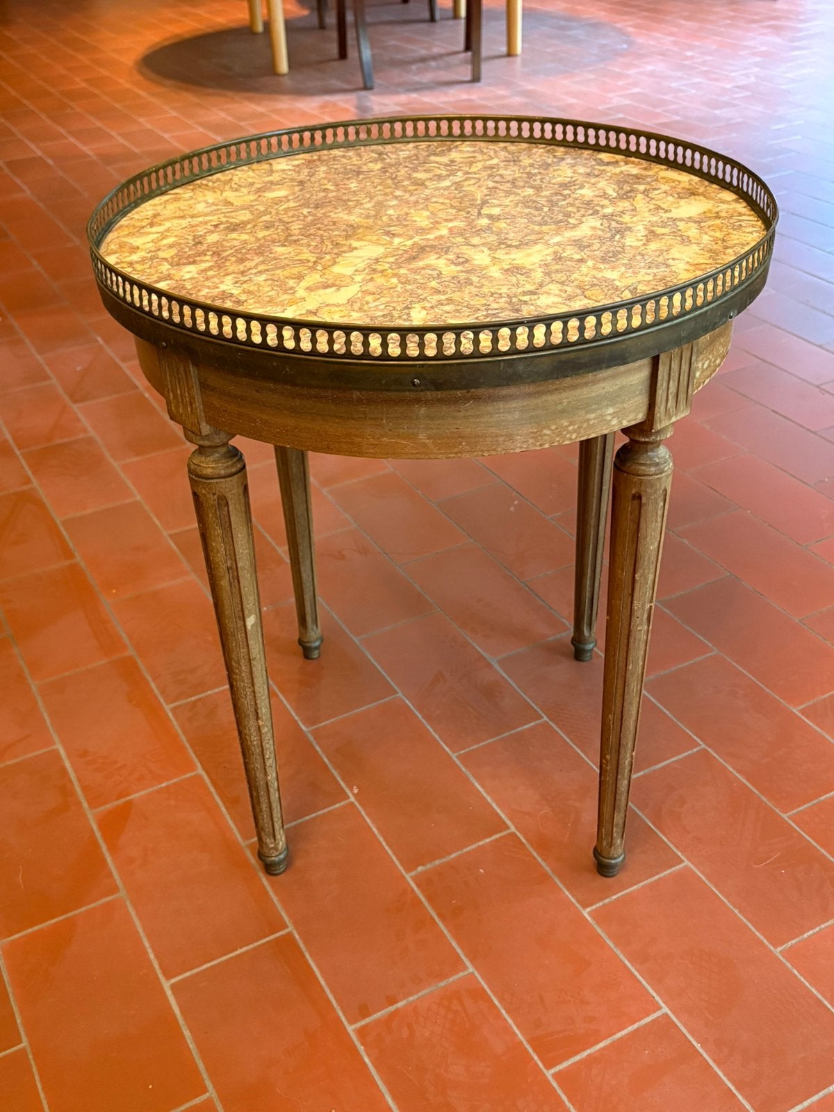 Table d'appoint en marbre antique, Antiek, Rond, 45 à 60 cm, Enlèvement