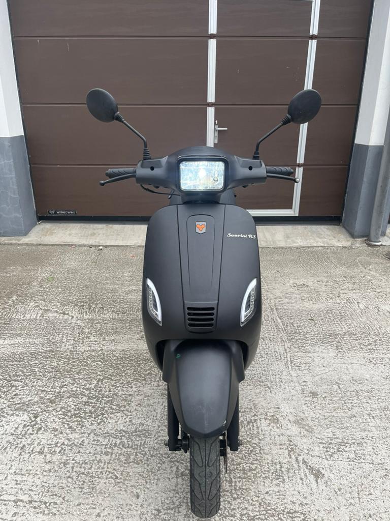 La Souris sourini RS B klasse scooter, Fietsen en Brommers, Scooters | Overige merken, Ophalen, Zo goed als nieuw