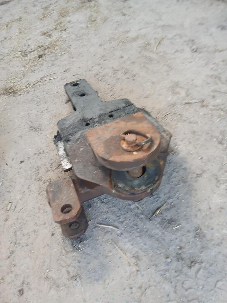 Trekhaak new holland, Zakelijke goederen, Ophalen, New Holland