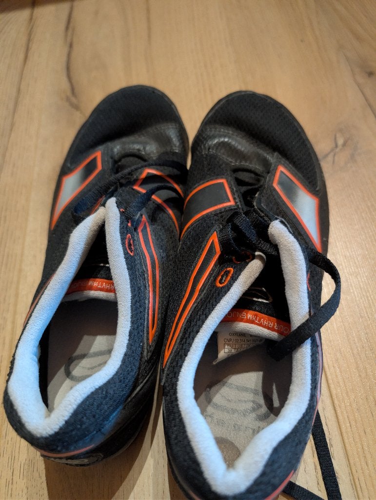 alround spikes, Gebruikt, Spikes, Hardlopen, Ophalen