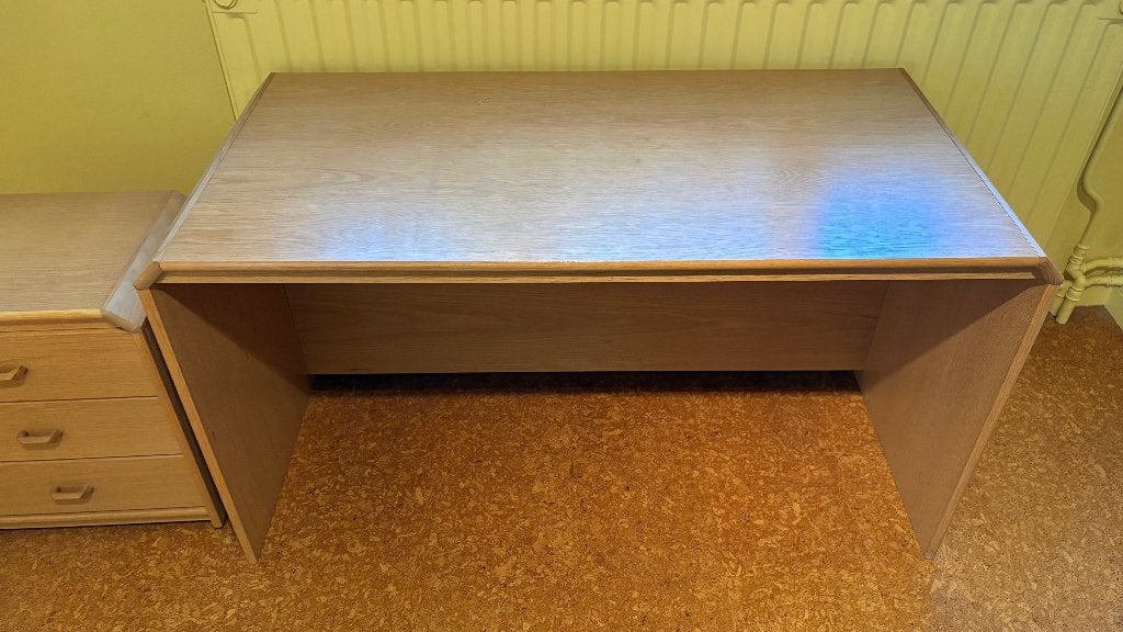 Bureautafel met ladeblok op wieltjes, Enlèvement, Utilisé, Table(s)