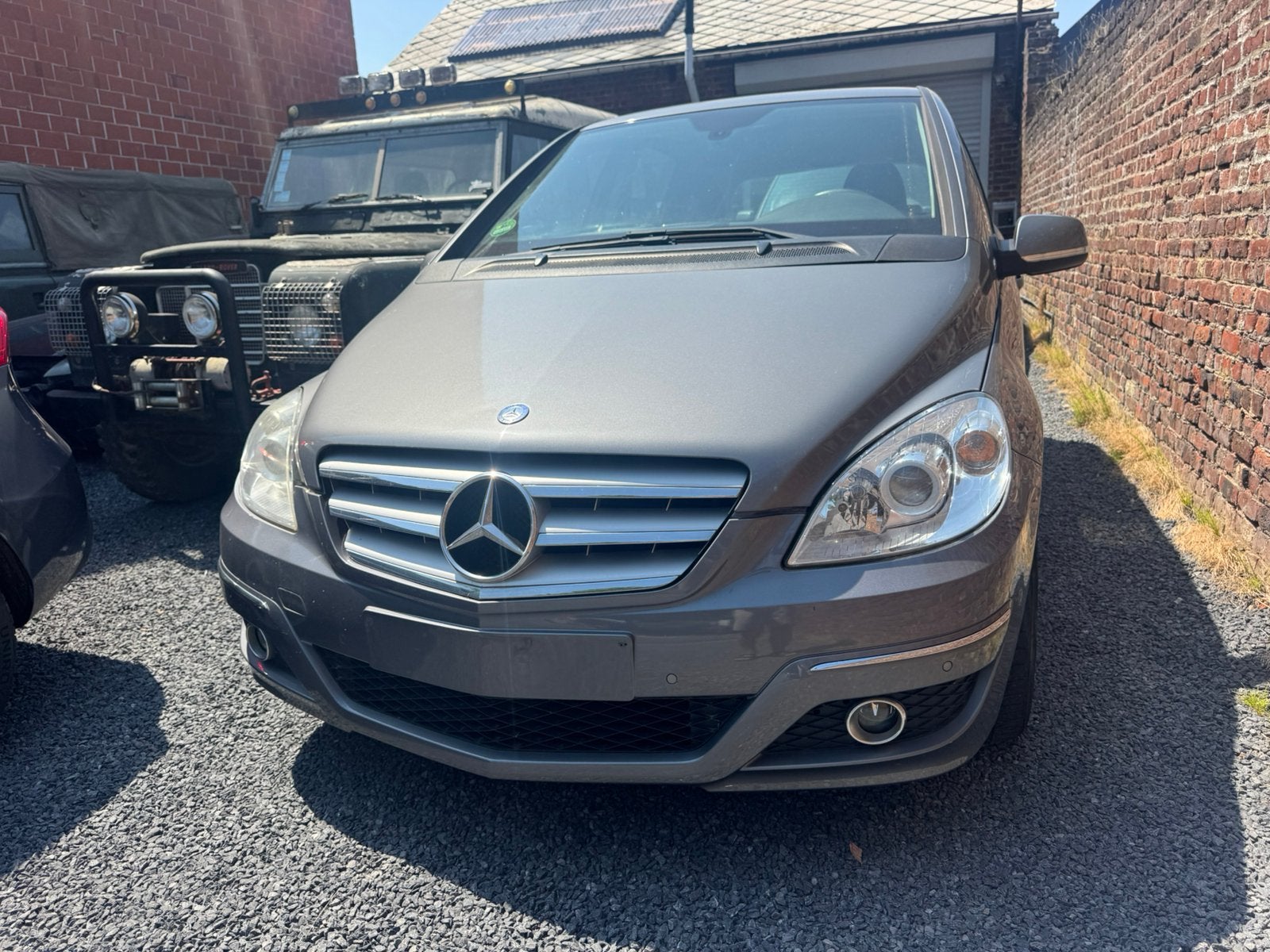 Mercedes B180 essence manuel seulement 146000  km) euro 5, Autos, Mercedes-Benz, Commande vocale, Achat, 4 portes, Entreprise