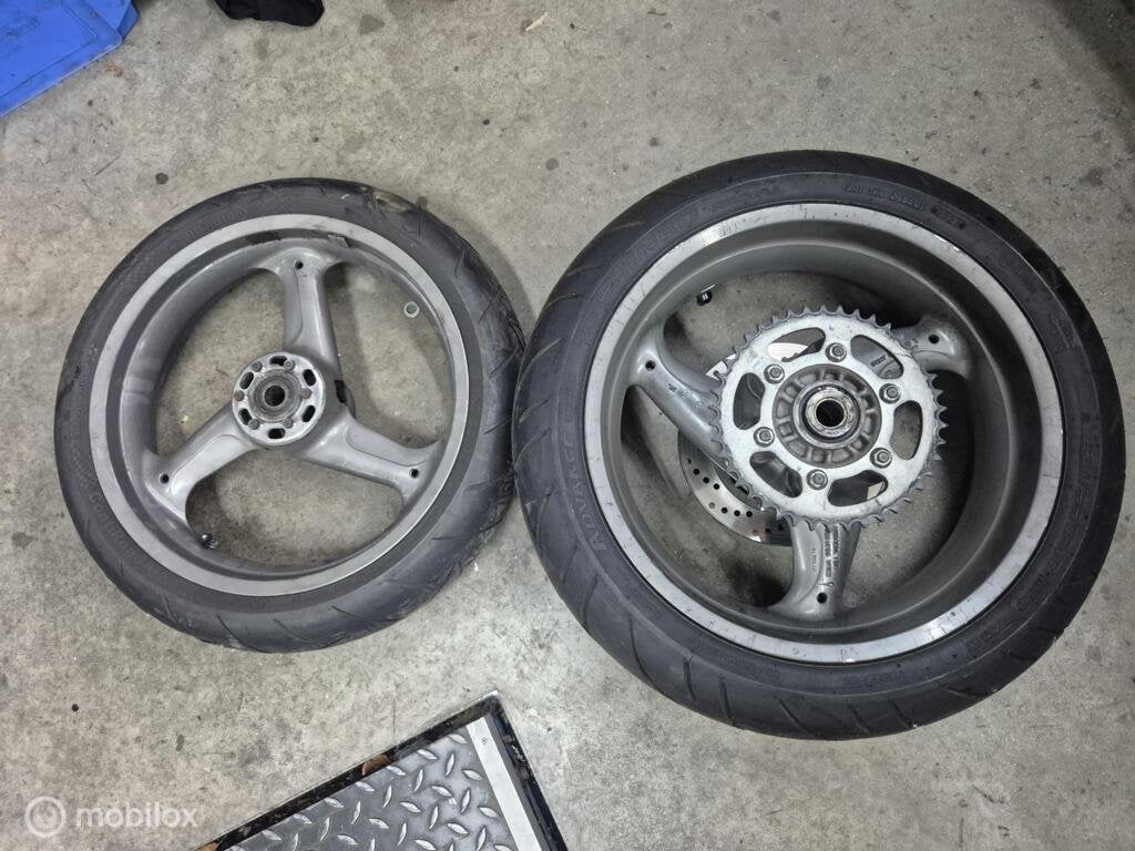 Brembo wielen velgen banden ST2 ST3 ST4 ST Monster S4 1000, Motoren, Gebruikt, Factorystore.service@ducati.com, Ophalen of Verzenden