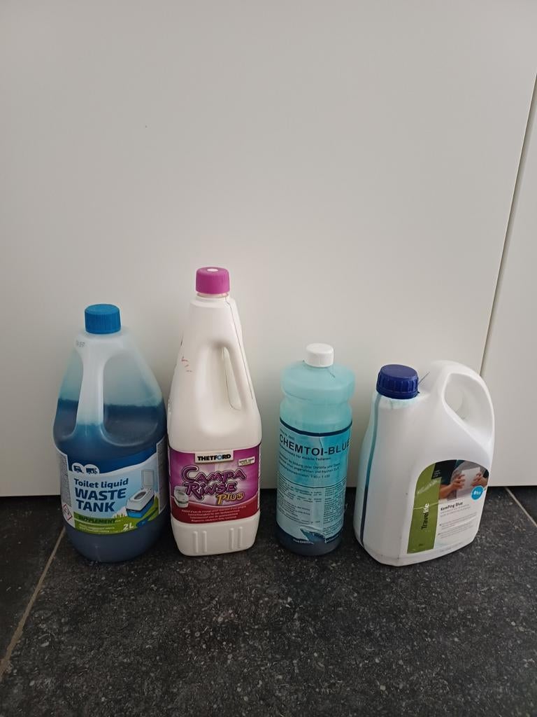Kemp blue afvaltank toiletvloeistof, Huis en Inrichting, Ophalen