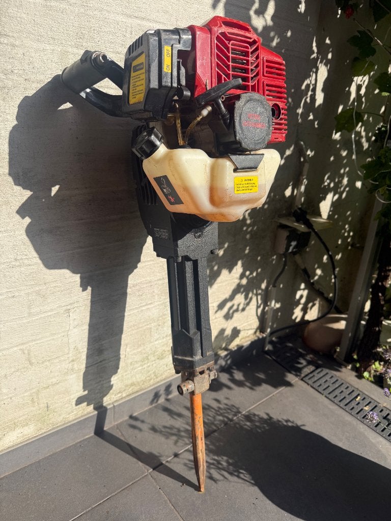 Krachtige sloophamer op benzine, Bricolage & Construction, Outillage | Outillage à main, Enlèvement, Comme neuf, Rangement d'outils