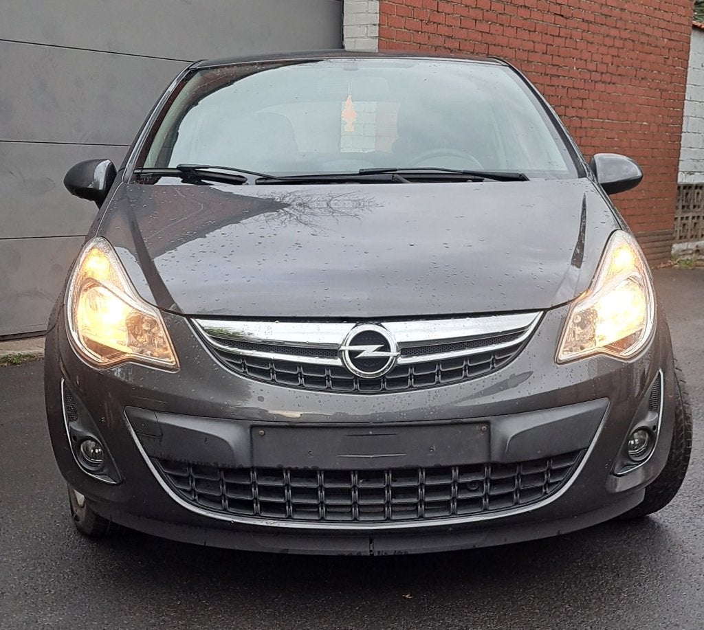 opel corsa en goed staat, Auto's, Opel, Voorwielaandrijving, Stof, 4 cilinders, Particulier
