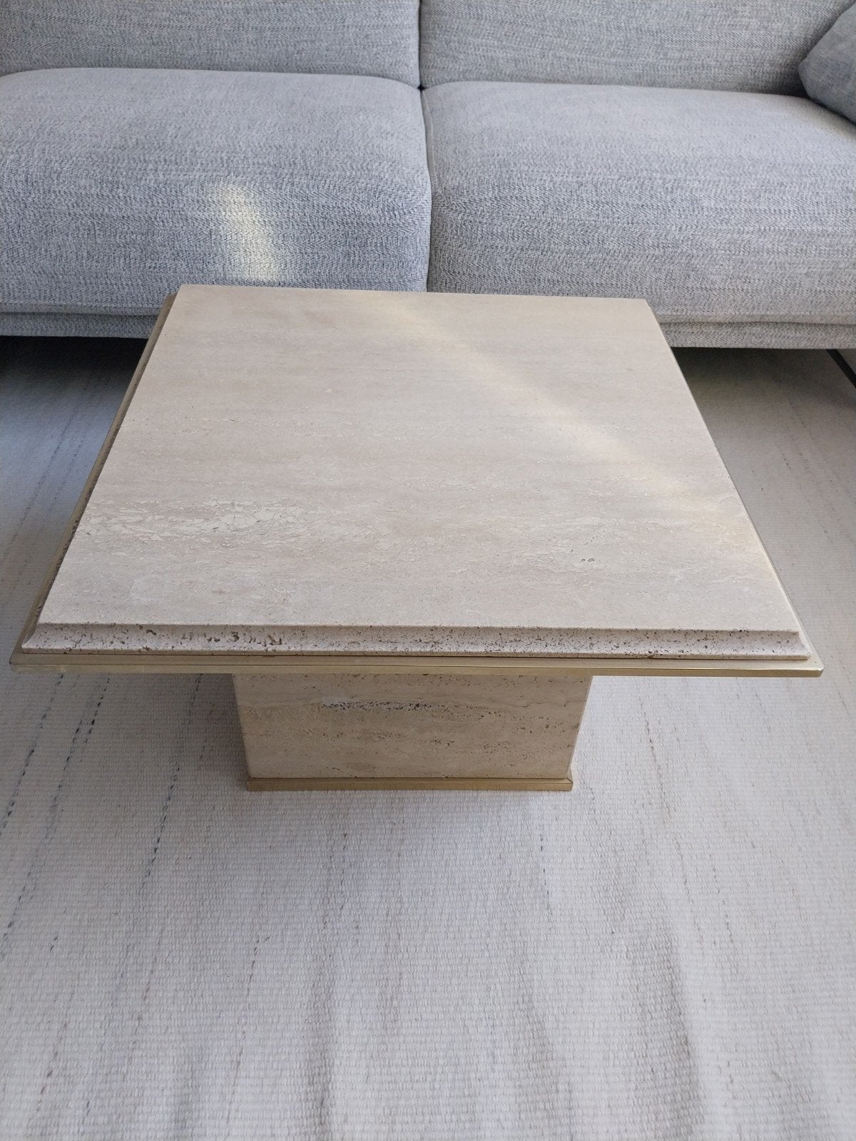 Table basse Fedam en travertin avec bord en laiton, Maison & Meubles, 50 à 100 cm, Enlèvement, 50 à 100 cm, 5 – 50