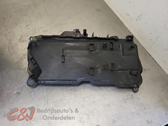 Couverture moteur d'un Renault Trafic, Renault, -, 3 mois de garantie, Utilisé