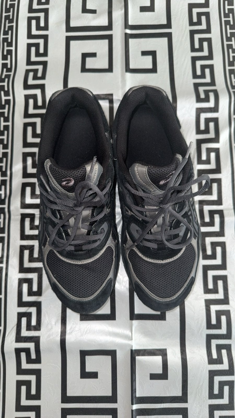 ASICS GEL noir/gris, Vêtements | Hommes, Enlèvement ou Envoi, Comme neuf