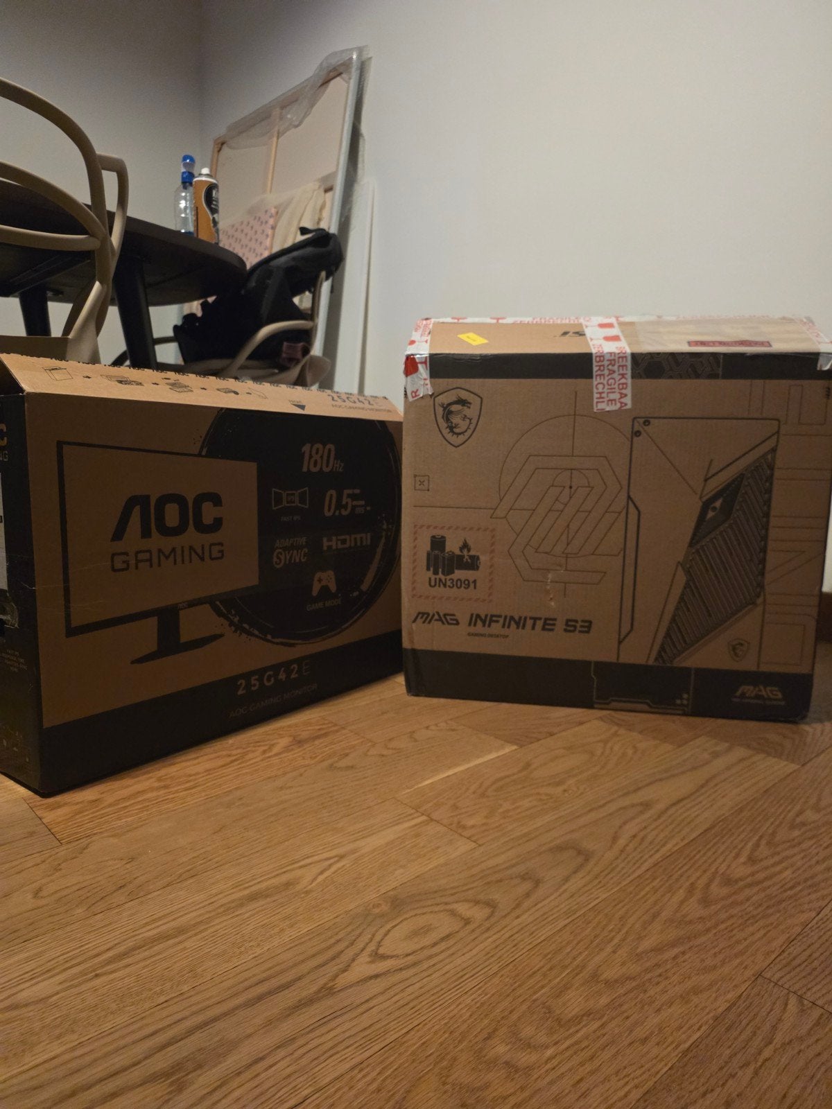 MSI MAG INFINITE RTX 5060 + 180Hz Aoc, Ophalen of Verzenden