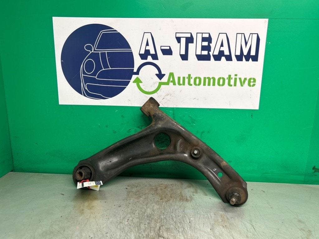 BRAS DE SUSPENSION AVANT DROIT (TRIANGLE) Peugeot 107, Kontakt-peugeot@peugeot.com, Utilisé, Peugeot Deutschland GmbH, Bahnhofsplatz
65423  Rüsselsheim, DE