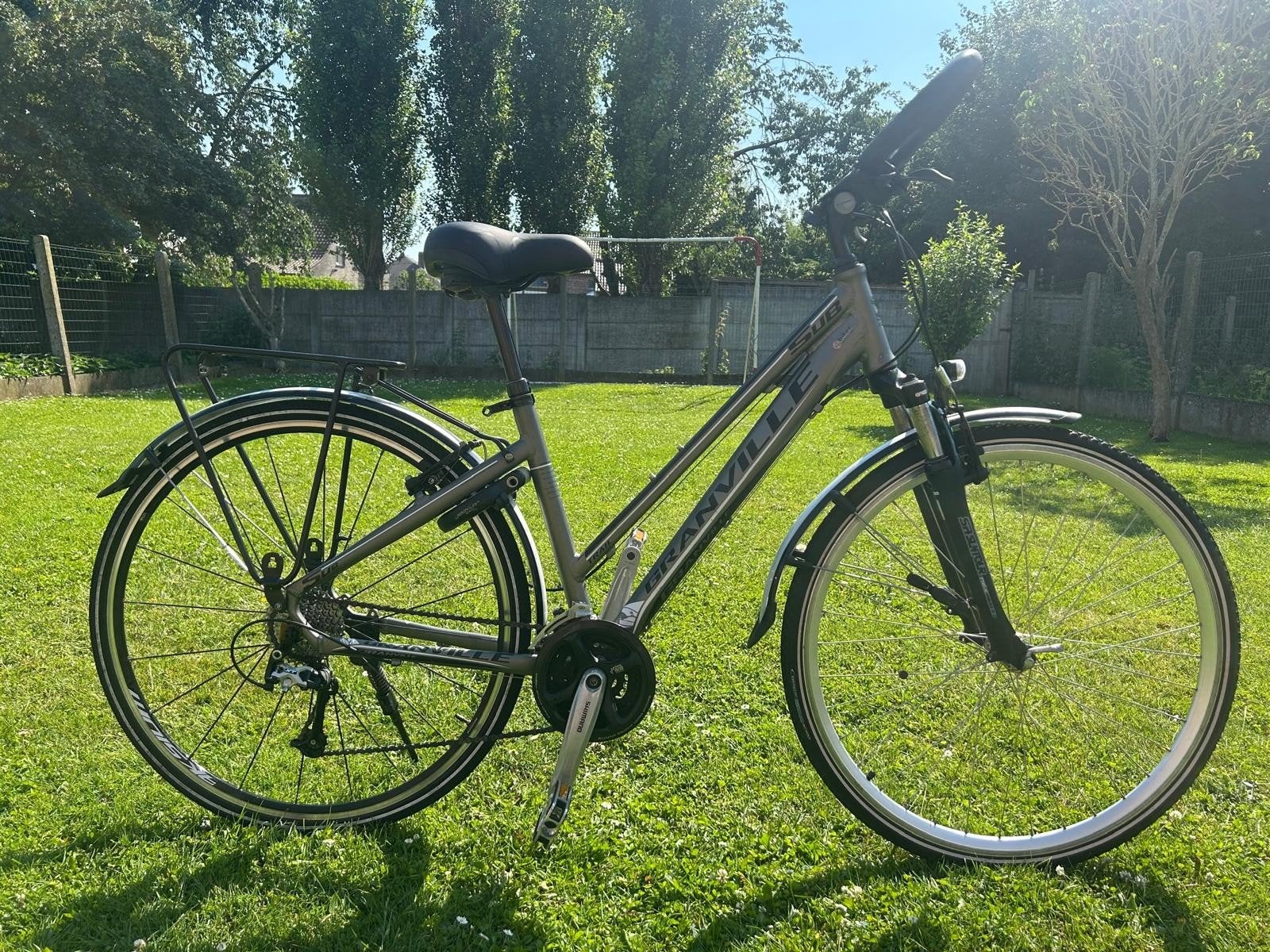 Damesfiets meisjesfiets studentenfiets stadsfiets city bike, Fietsen en Brommers, Ophalen