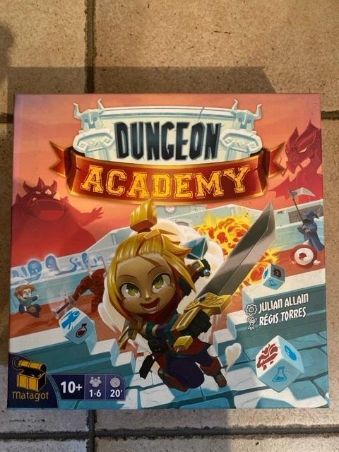 DUNEGON ACADEMY - super jeu familial état neuf VF, Hobby & Loisirs créatifs, Jeux de société | Jeux de plateau, Envoi