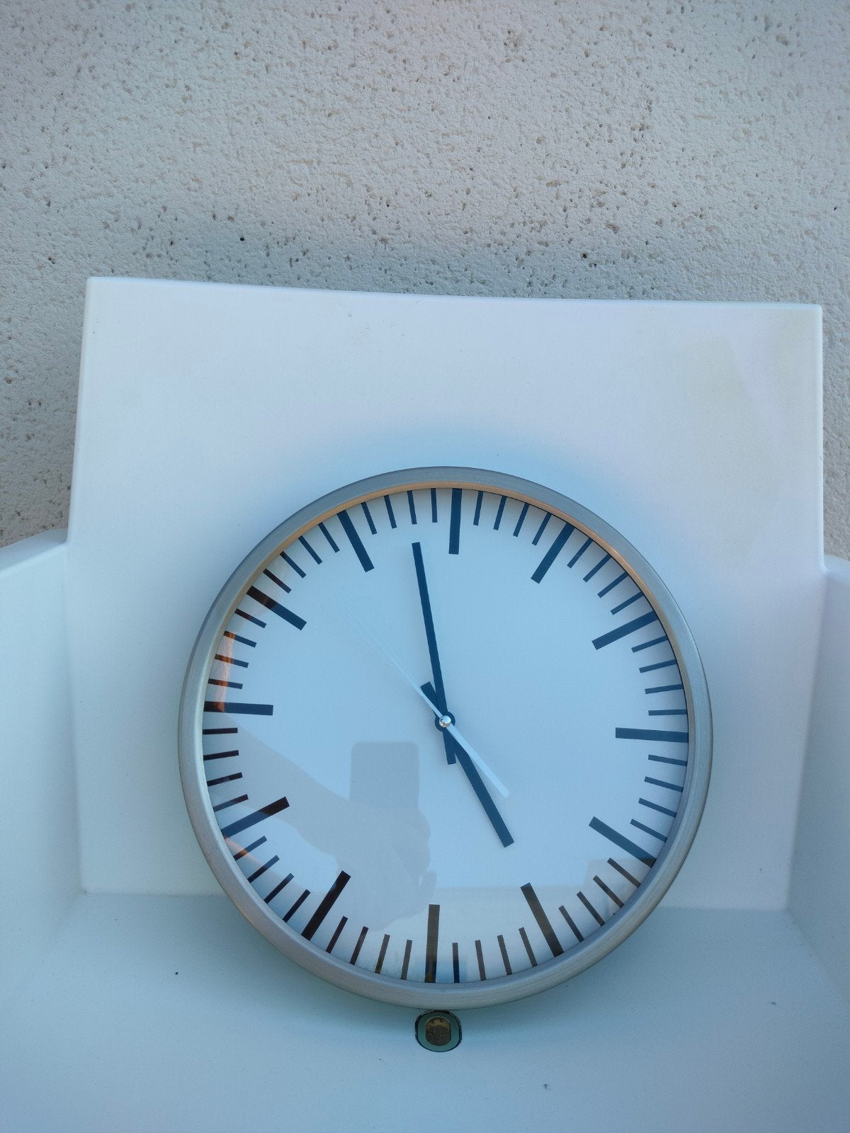 klok metaal, Huis en Inrichting, Ophalen, Wandklok, Wit, Analoog