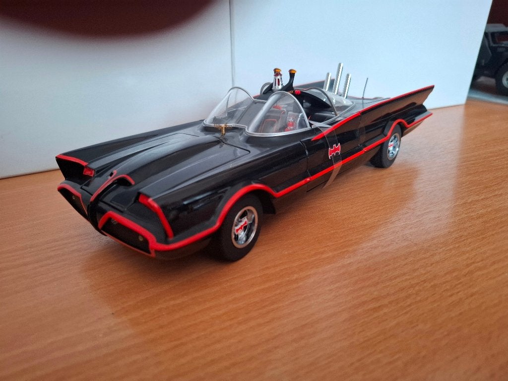 Batmobile 1:18, Ophalen of Verzenden, Zo goed als nieuw