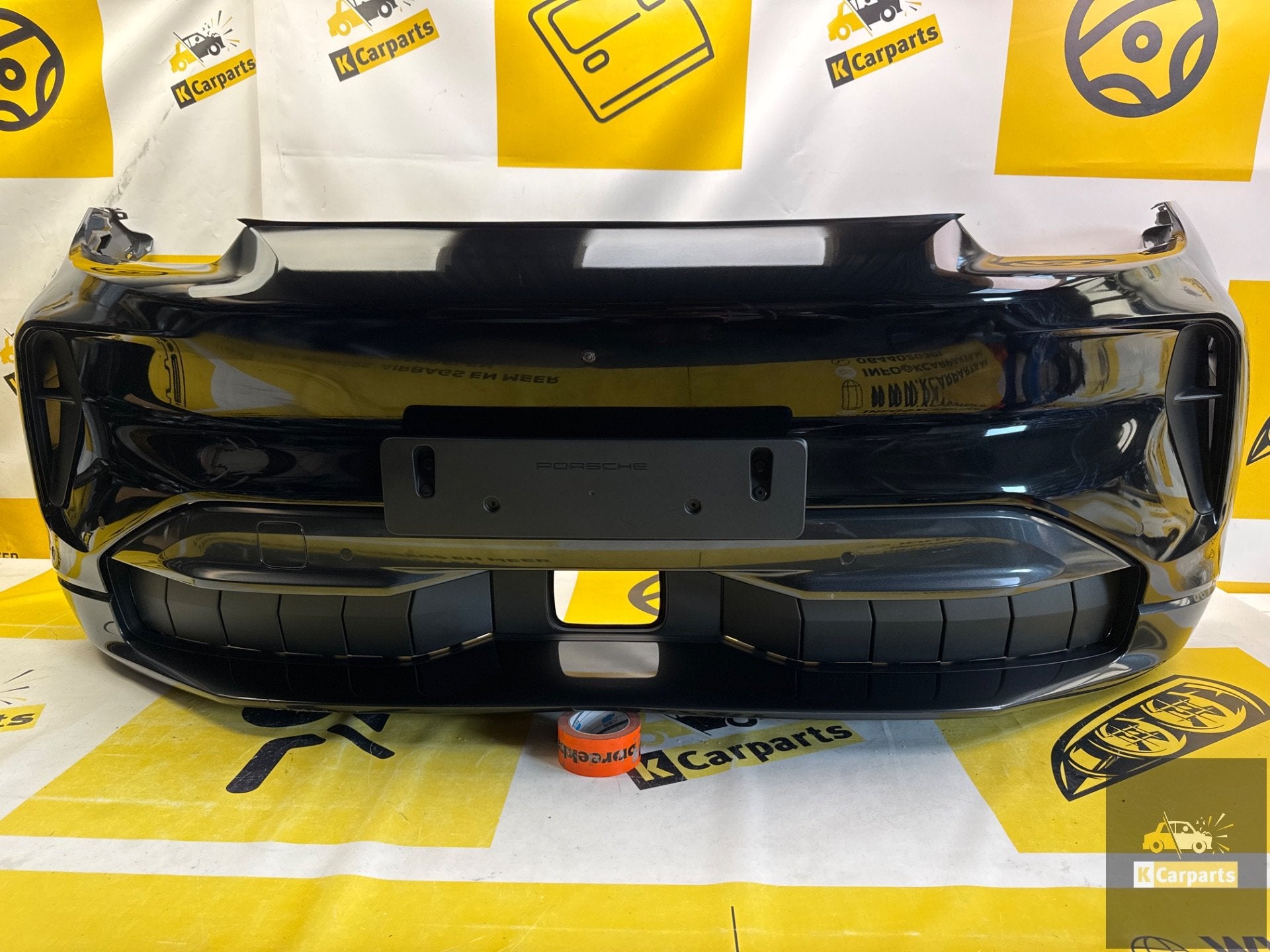 Porsche Cayenne Elektrische Voorbumper 9Y4807221D Y9T Nieuw, Gebruikt, Voor, Porscheplatz 1
70435  Stuttgart, DE, Porsche