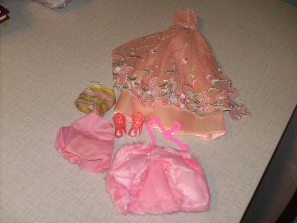 a vendre jouet poupée, Enlèvement ou Envoi, Neuf, Barbie