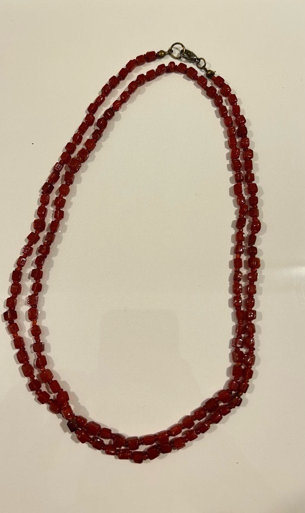 Rode kralenketting (1), Bijoux, Sacs & Beauté, Colliers, Enlèvement ou Envoi, Neuf, Rouge