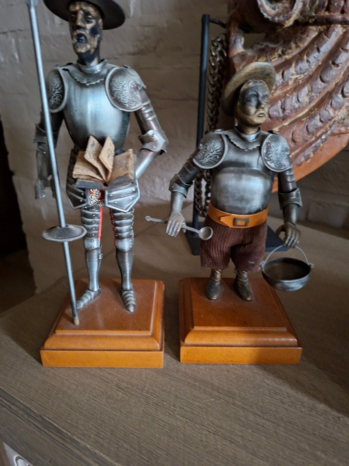 Tinnen Don Quichot en Sancho Panza, Enlèvement