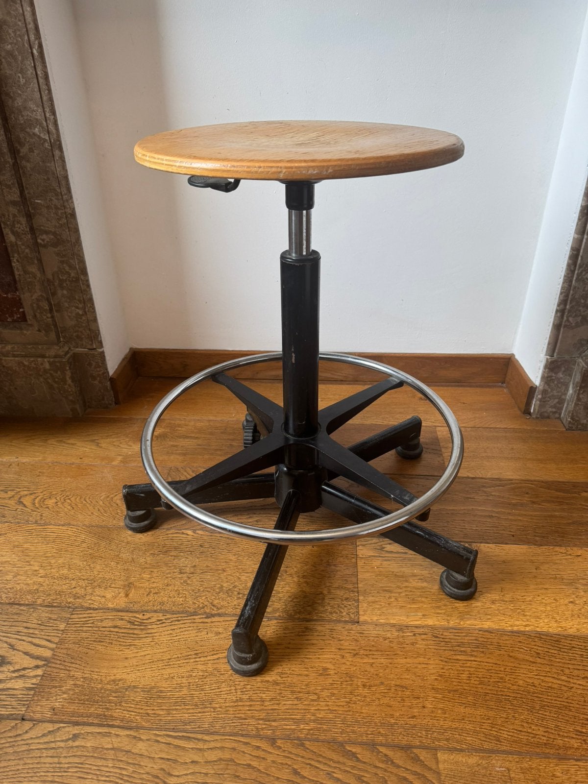 Tabouret vintage  réglable d’architecte, Maison & Meubles, Enlèvement ou Envoi, Comme neuf, Noir