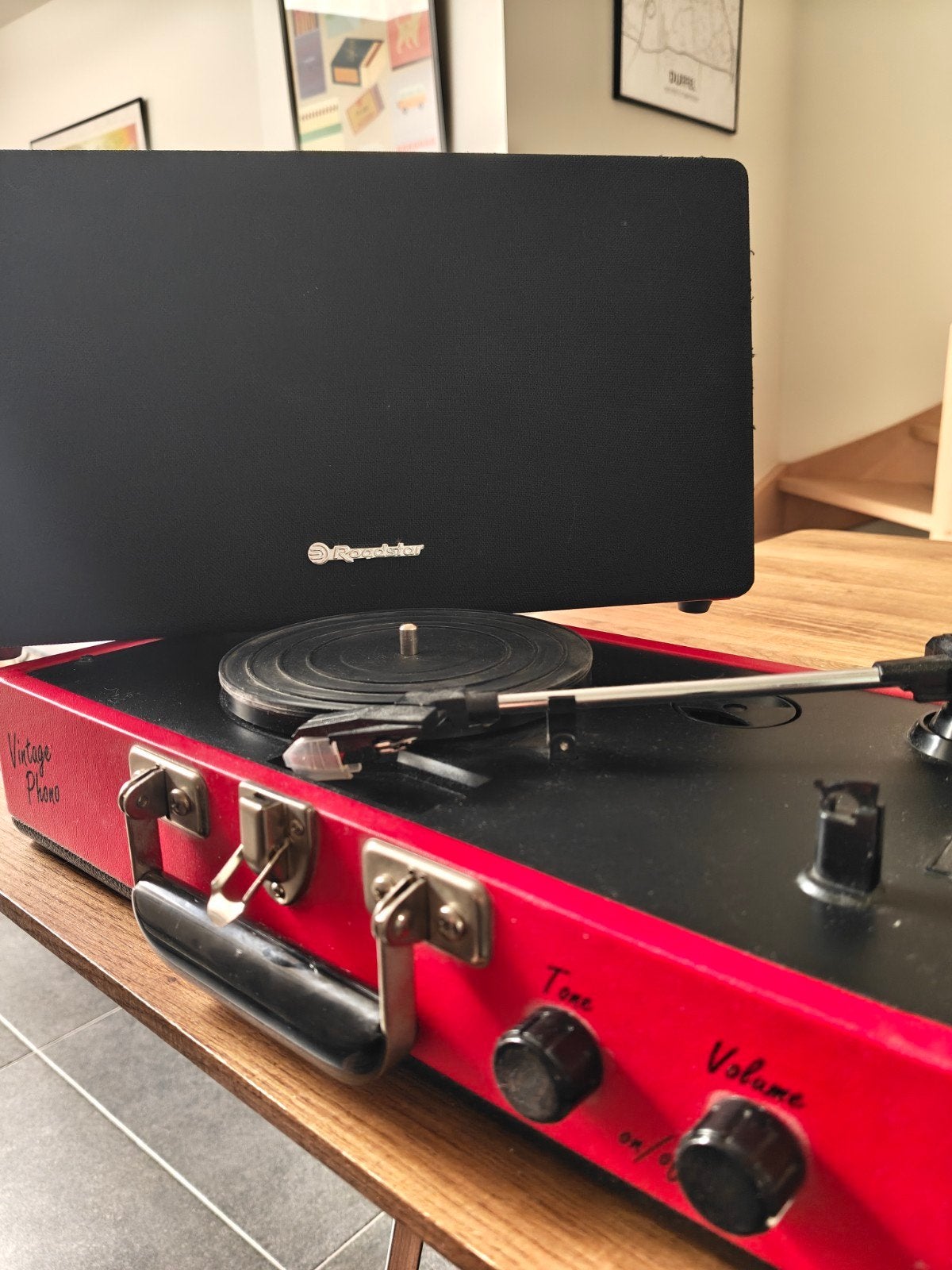 Roadstar TT-540 Vintage Koffer Platenspeler, Audio, Tv en Foto, Professionele apparaten, Ophalen