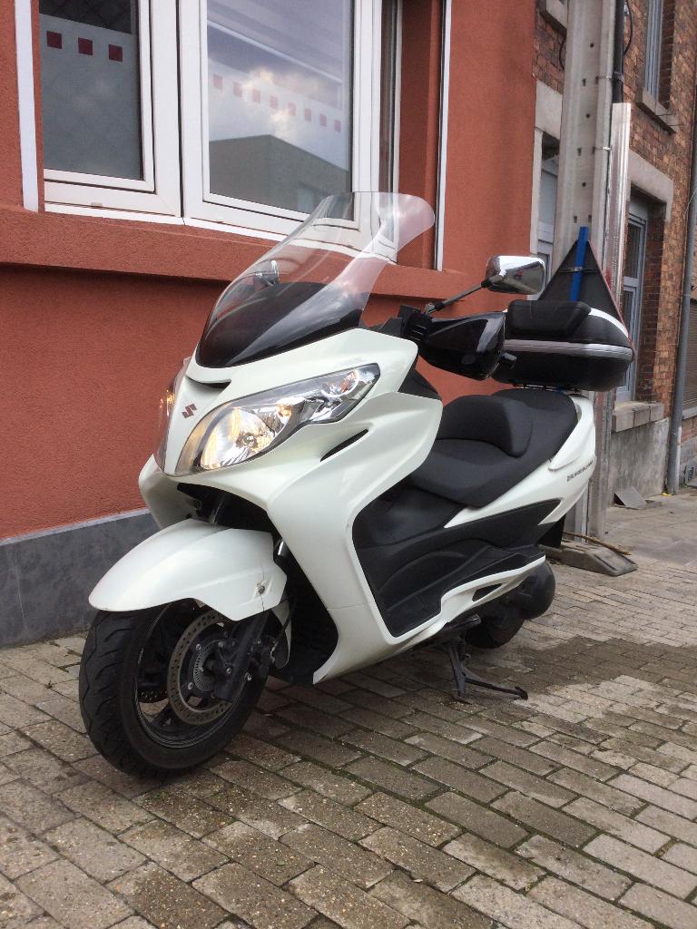 Suzuki Burgman 400, Motos, Scooter, Occasion, Particulier, 400 cm³