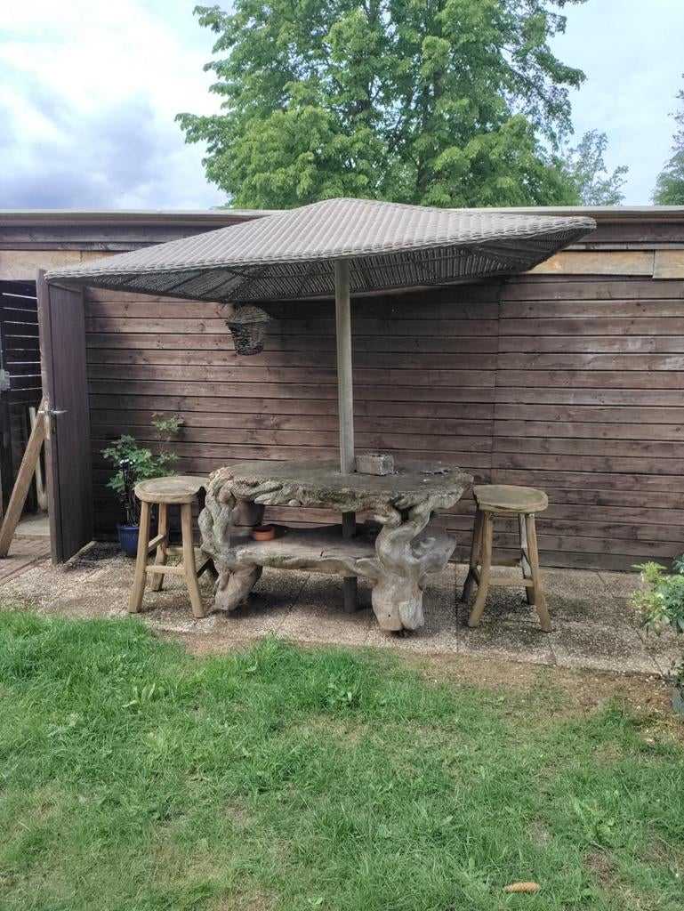 Hoge tafel met 2 krukken, Ophalen, Hout