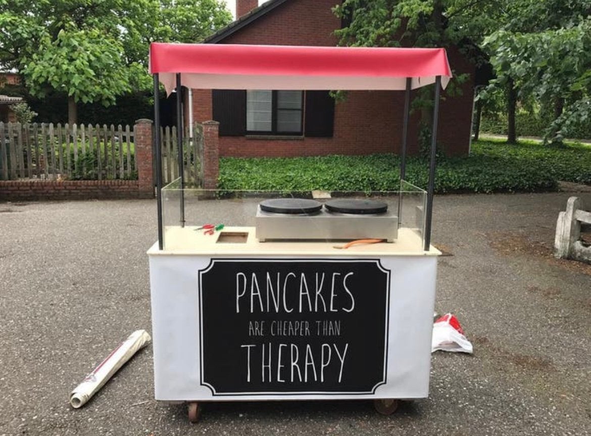 Twee ijsfietsen en een pannenkoeken kraam, Enlèvement