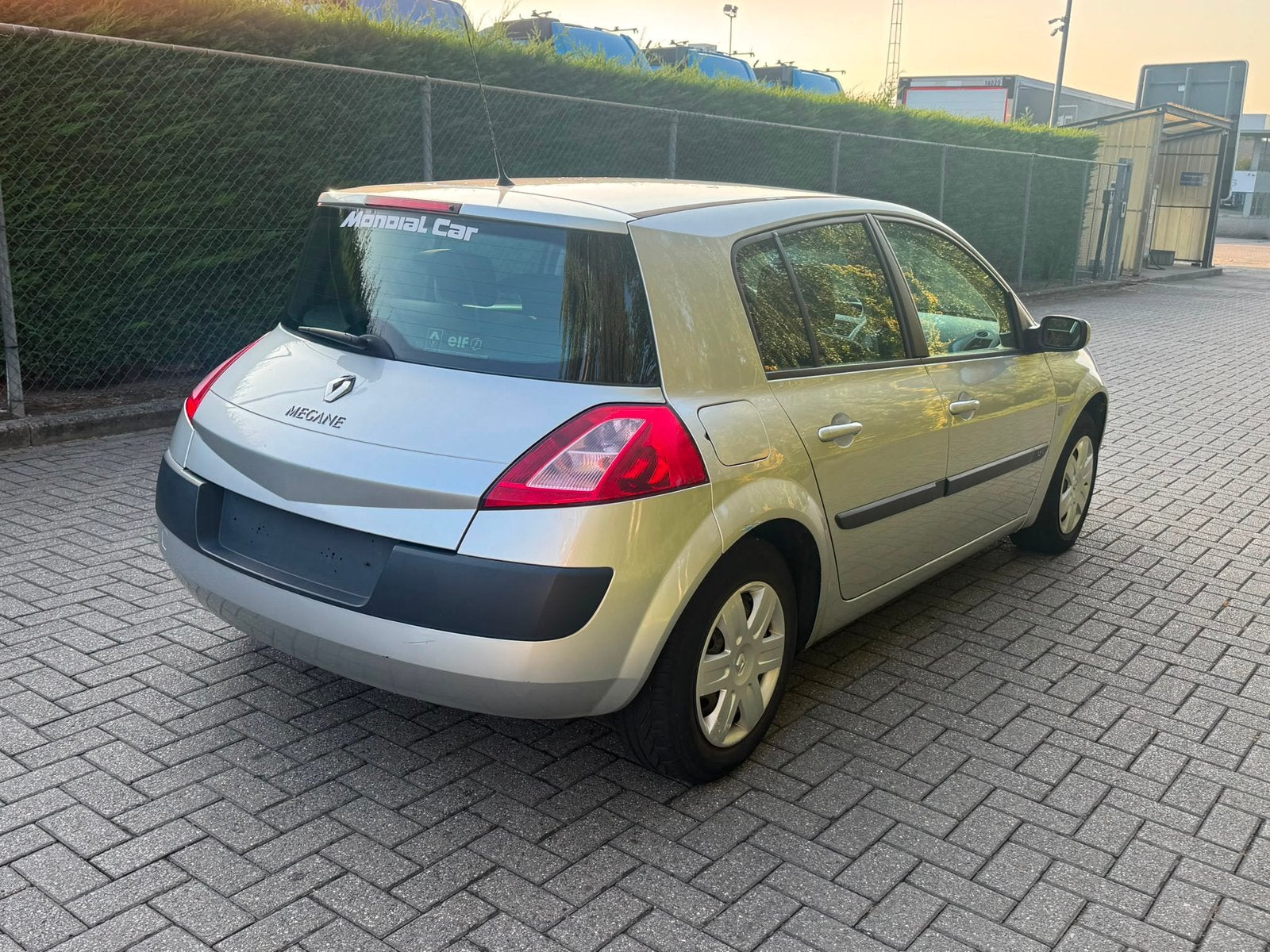 Renault Megane 1.4 essence prête à immatriculer, Autos, Achat, Entreprise, Boîte manuelle, Euro 4