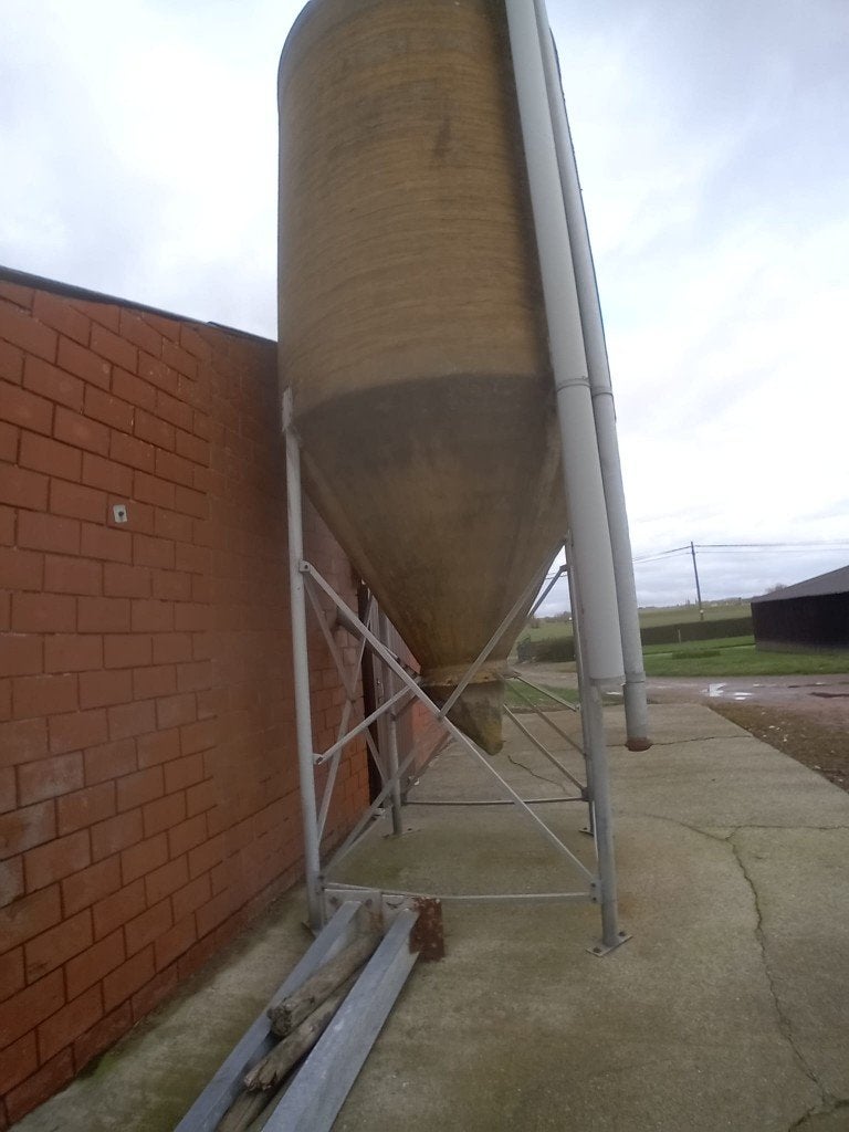 Meelsilo 8ton, Ophalen