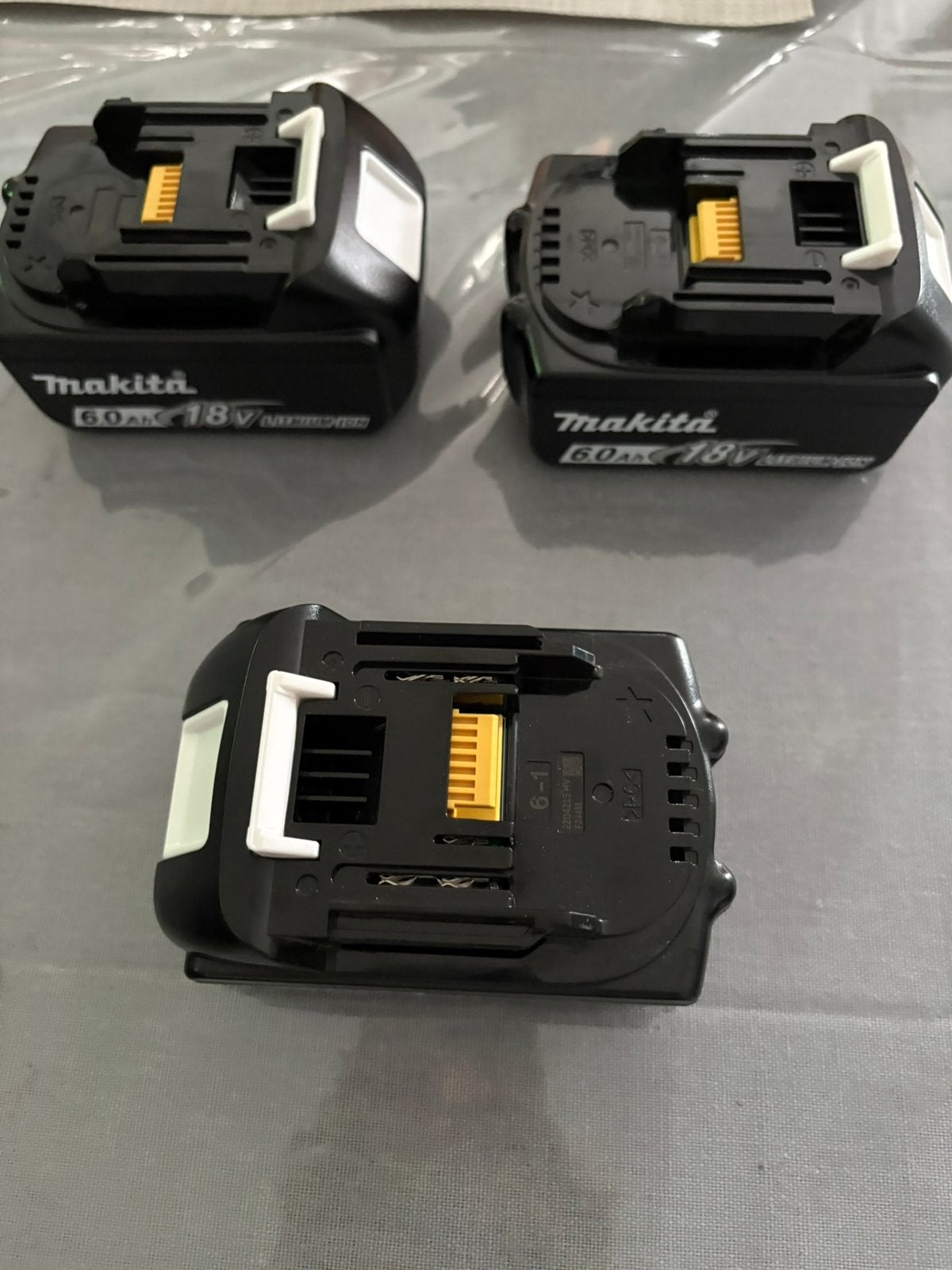 Makita accu  6.0 Ah BL1860B, Doe-het-zelf en Bouw, Ophalen, Zo goed als nieuw