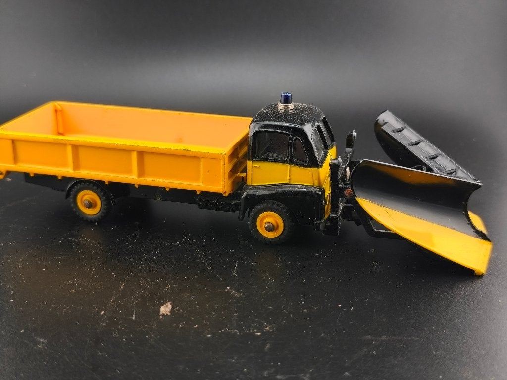DINKY TOYS UK GUY SNEEUWSCHUIVER REF 958, Ophalen of Verzenden, Gebruikt, Bus of Vrachtwagen, Dinky Toys