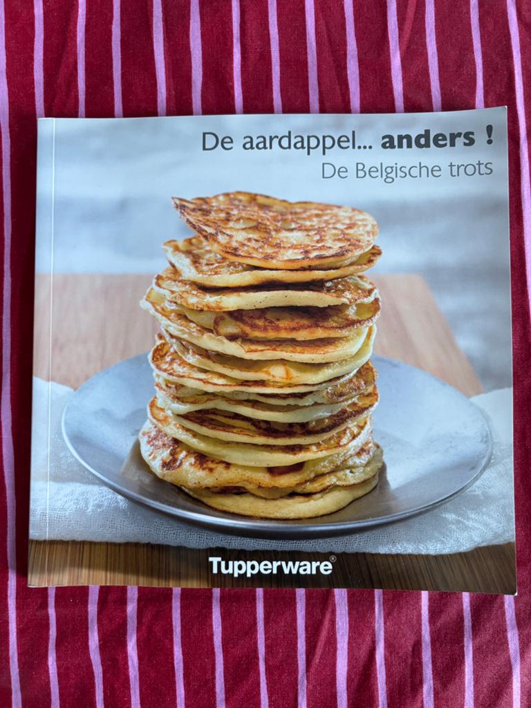 Tweetalig boekje NL/FR over de aardappel / pomme de terre, Hoofdgerechten, Gezond koken, Ophalen of Verzenden, Zo goed als nieuw