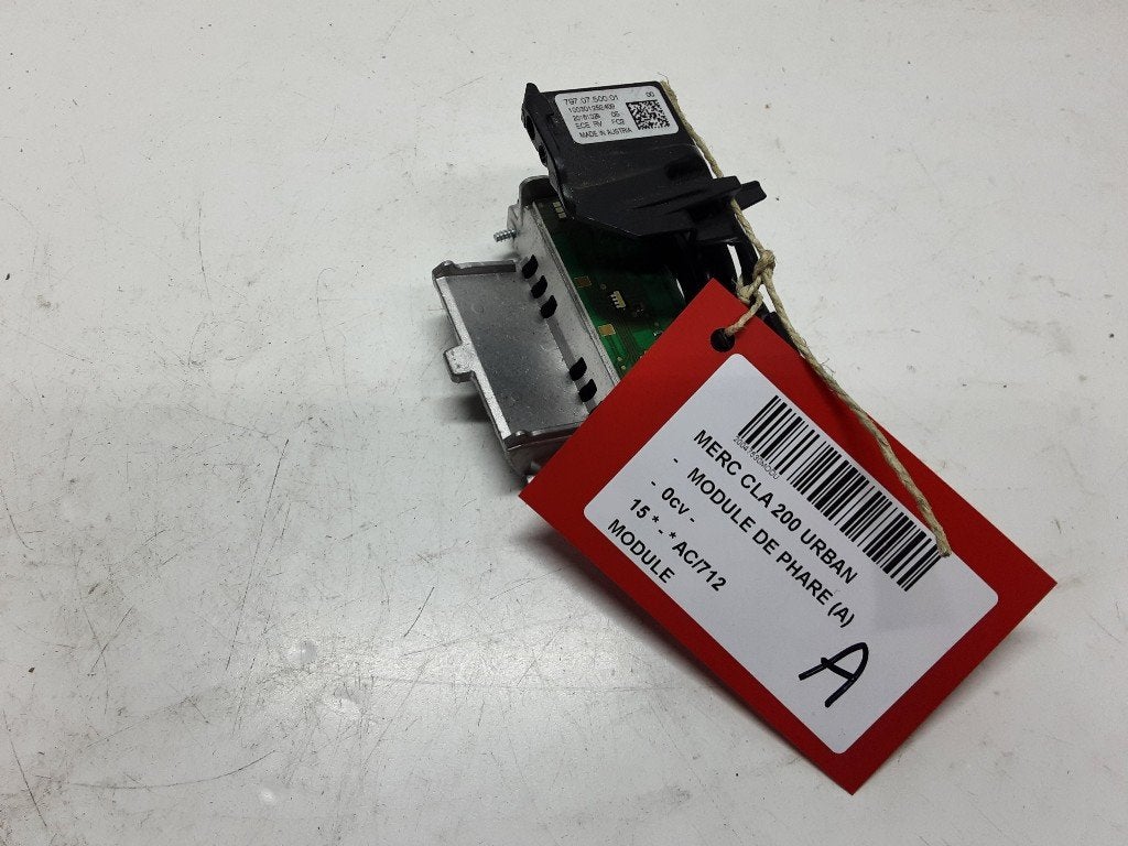 UNITE ELECTRONIQUE Mercedes-Benz CLA (117.3) (7970750001), Mercedes-Benz, Mevr. I. Hauben, Utilisé, Rue de l'Espoir 34 34
4030  GRIVEGNÉE, BE