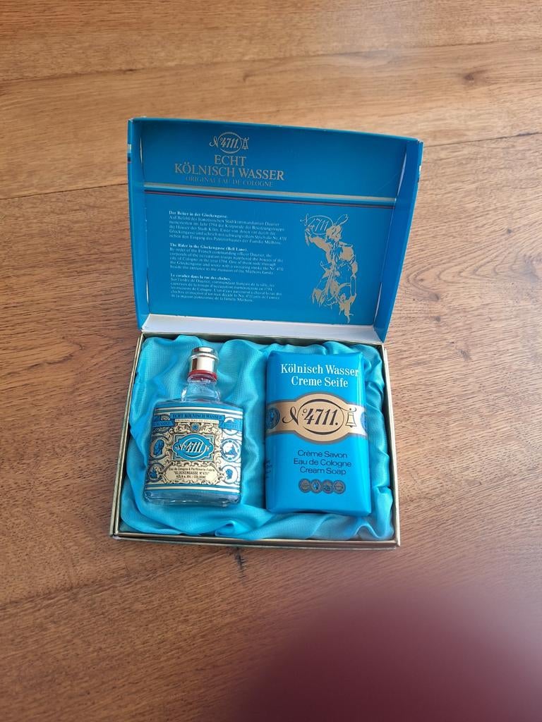 Vintage doos Kolnichs Wasser 4711., Enlèvement ou Envoi