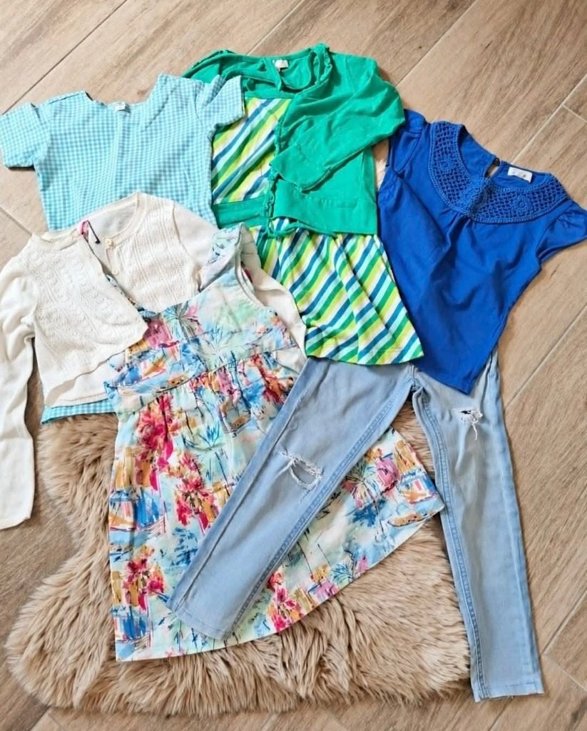 Lot de 6 Vêtements Fille 5 Ans Printemps/ Ete   + 1 cadeau, Kinderen en Baby's, Ophalen of Verzenden, Zo goed als nieuw, Maat 110