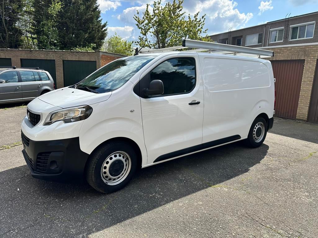 Peugeot expert 1.5 hdi / 77.000 km / 2021 / btw / nieuwstaat, Autos, Camionnettes & Utilitaires, Cuir, Achat, Entreprise, Boîte manuelle